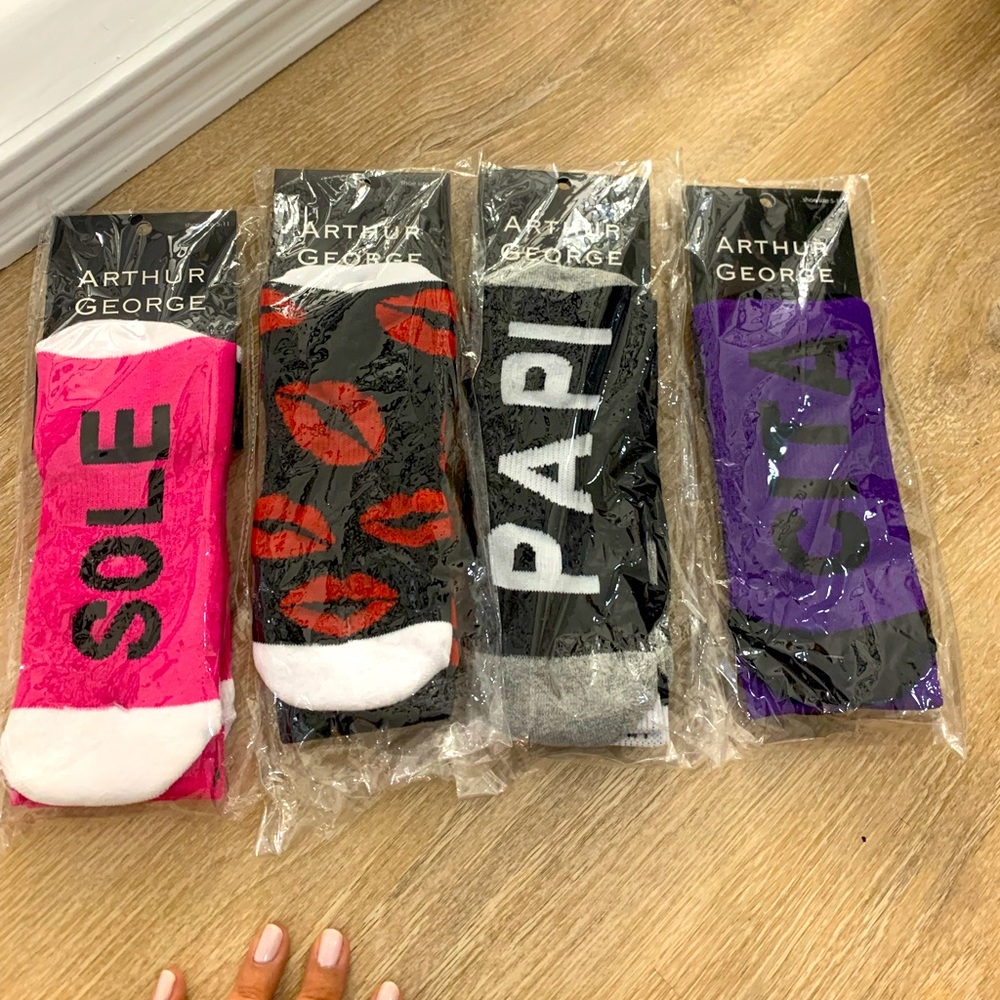 Rob Kardashian label “Arthur George” socks brand new with tags wrapped 4 pairs